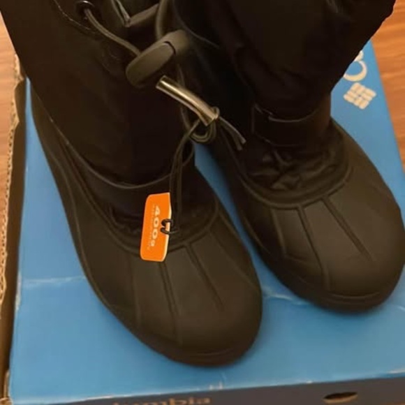 BRAND NEW youth boy girl Columbia columbia black winter snow boots size 4Y - Picture 5 of 6